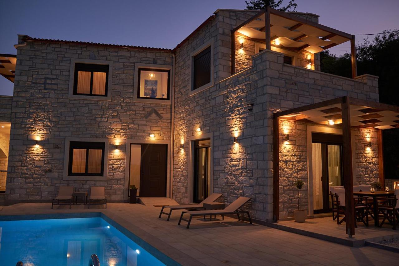 Villa Olive Valley Loutraki  Buitenkant foto