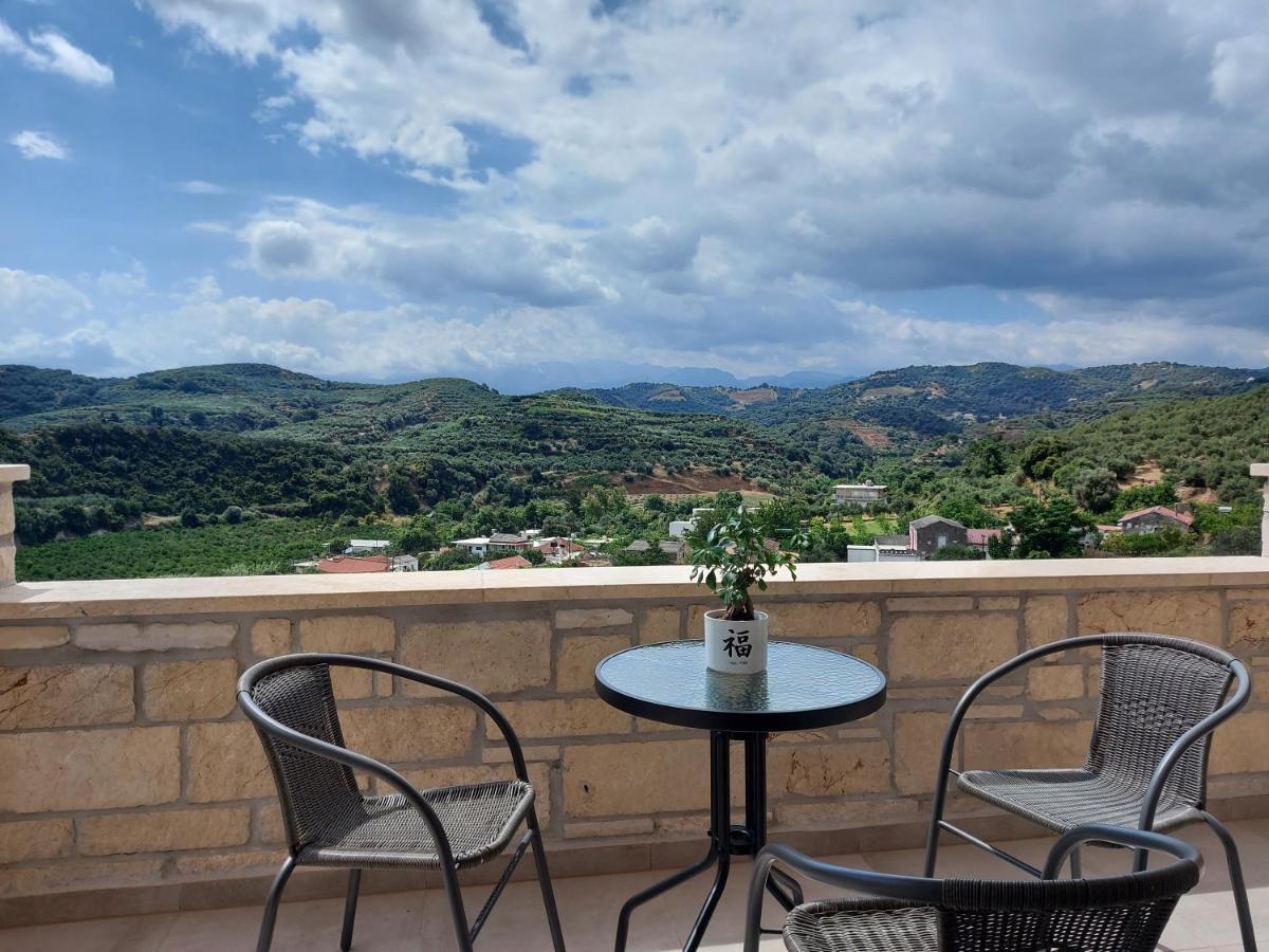 Villa Olive Valley Loutraki  Buitenkant foto