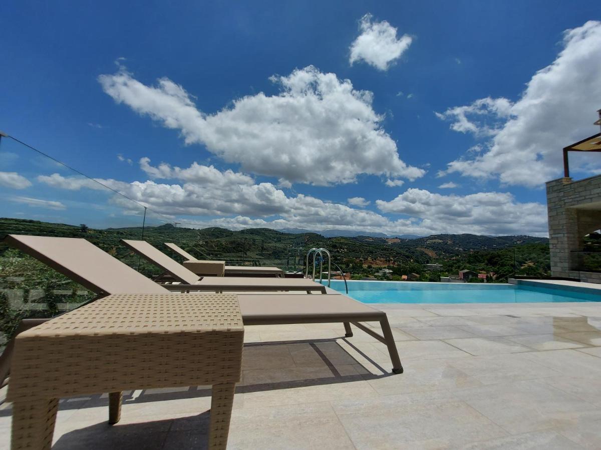 Villa Olive Valley Loutraki  Buitenkant foto