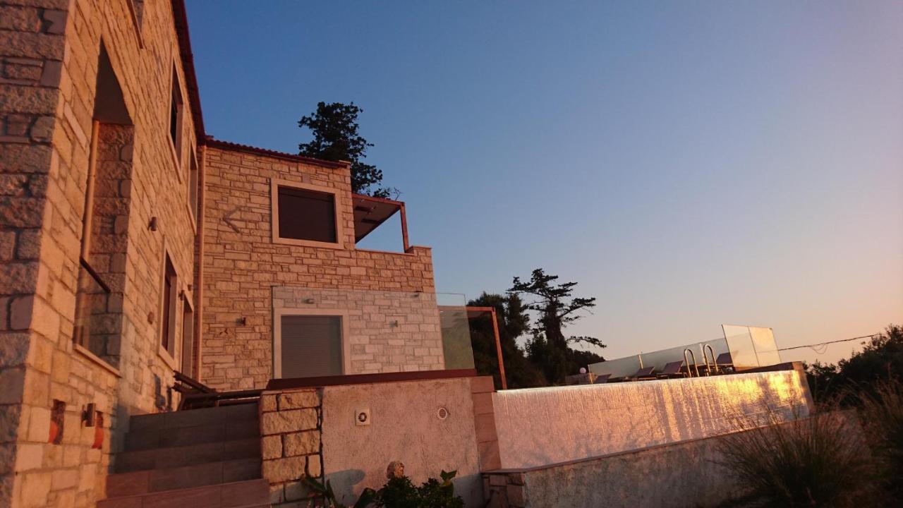 Villa Olive Valley Loutraki  Buitenkant foto